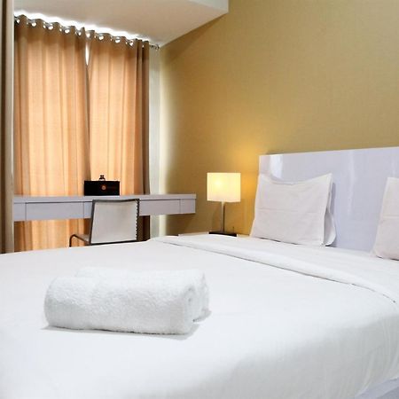 Comfortable Studio Apartment Grand Dhika City By Travelio Бекасі Екстер'єр фото