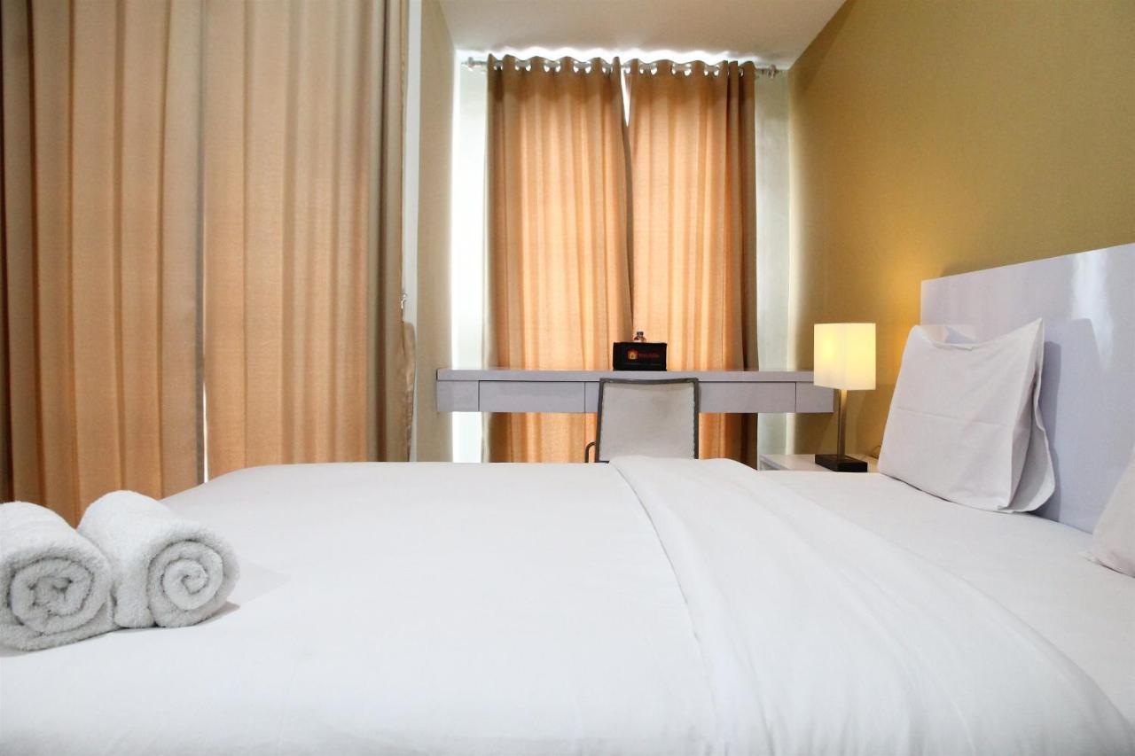 Comfortable Studio Apartment Grand Dhika City By Travelio Бекасі Екстер'єр фото
